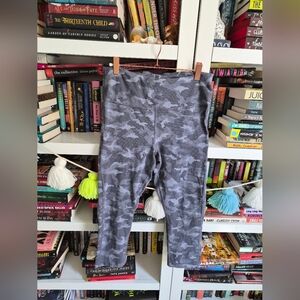 Athleta Kids Camouflage Leggings - Charcoal